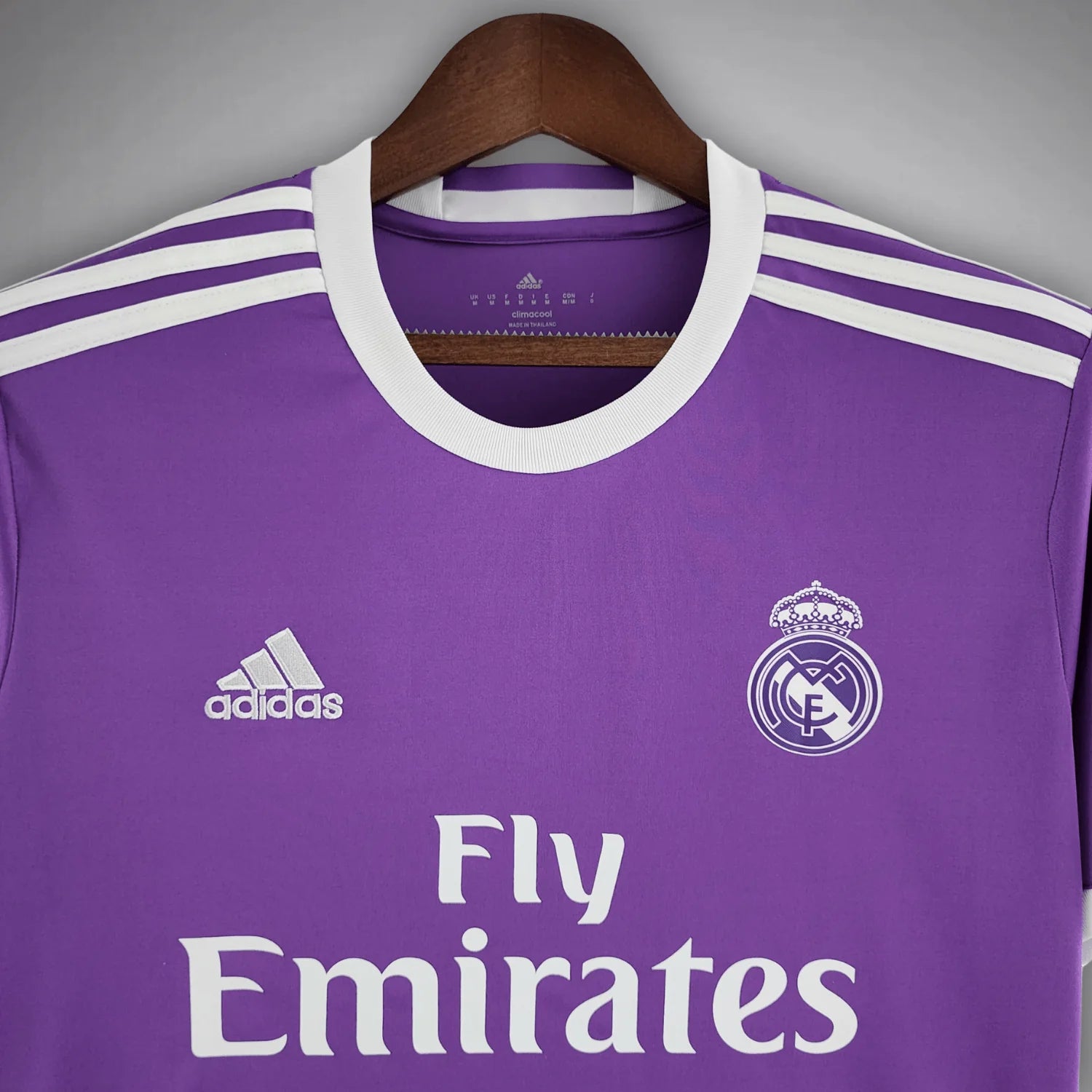 16/17 Real Madrid Away Kit