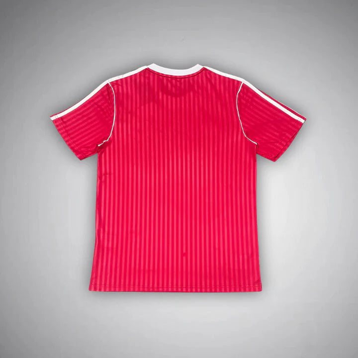 Manchester United "Timeless" Premium Kit
