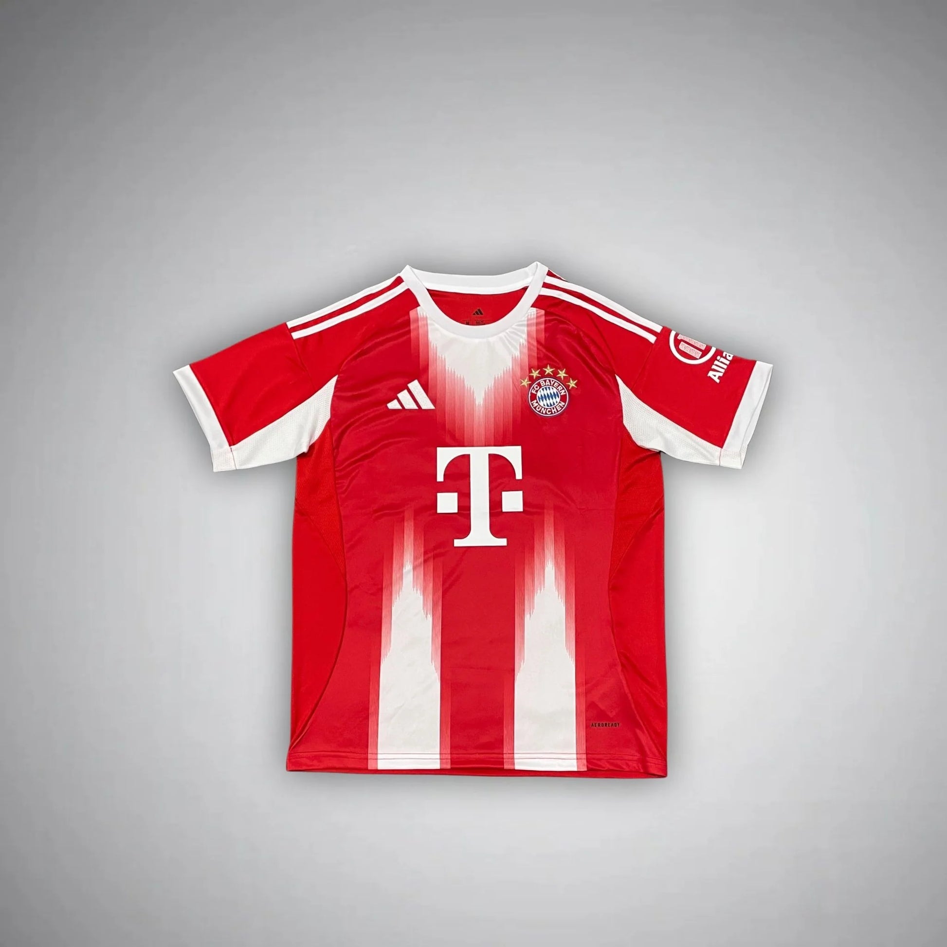 25/26 Bayern München Home Kit